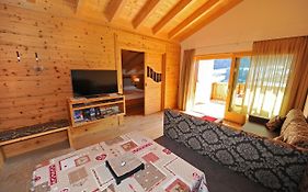 Mountain Apartment Hapeli